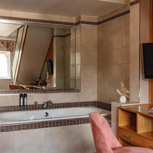 جناح جونيور، The Fairlawns Hotel And Spa 6/6