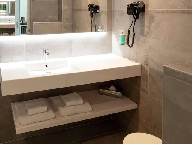 غرفة كلاسيكية بسرير مزدوج مع أريكة، Novotel La Grande Motte Golf 7/10
