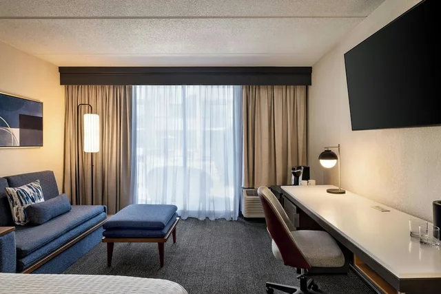 جناح بسريرين مزدوجين بغرفة نوم واحدة، Courtyard by Marriott Atlanta Northlake 4/5