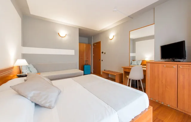 غرفة بسرير كوين، Loano 2 Village Residence Hotel 1/10