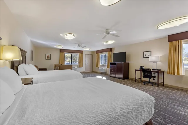 غرفة كبيرة بسريرين كوين، Best Western Frontier Motel 4/8