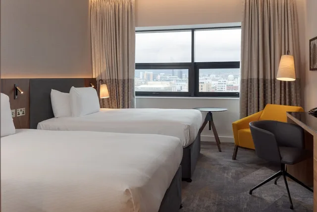 Deluxe, 2 Double Beds, Hilton Belfast 1/4