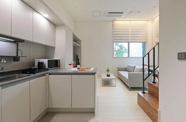Club, Queen Bed, Sofa, Sota Suite Pyeongtaek Godeok 5/8