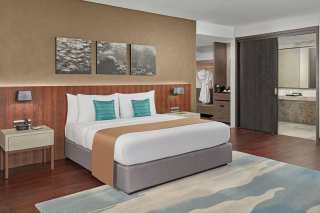 جناح جونيور بسرير كينج، The Reef Island Resort Mactan, Cebu 1/1