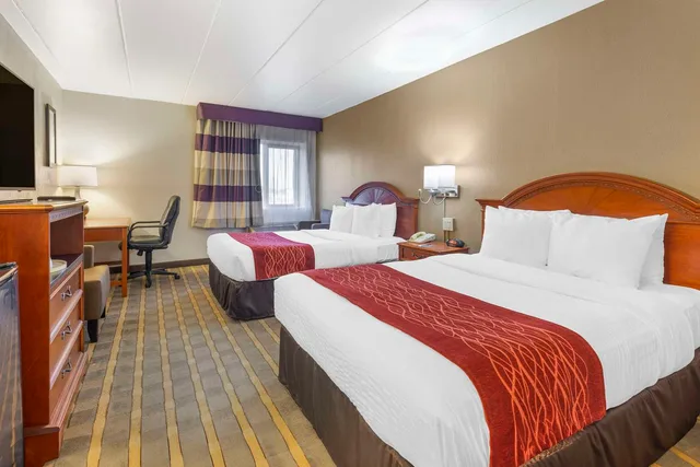 غرفة بسريرين مزدوجين، Comfort Inn University Center Fairfax VA 3/3