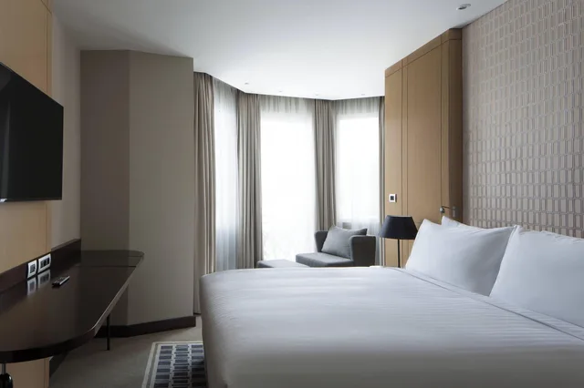 جناح بريميير بسرير كينج، Skopje Marriott Hotel 2/3