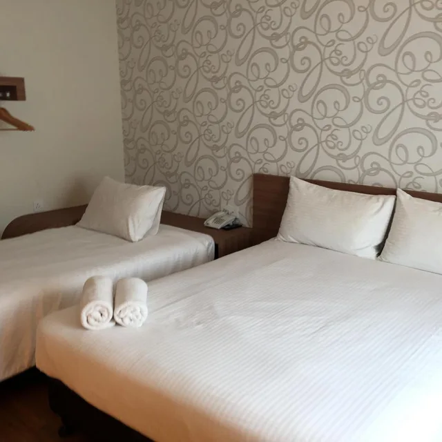 Room, Triple, D Elegance Hotel 3/7