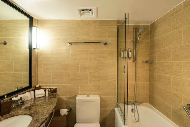 غرفة عائلية بسريرين كوين بإطلالة على الفناء، ST ERMINS HOTEL 9/9