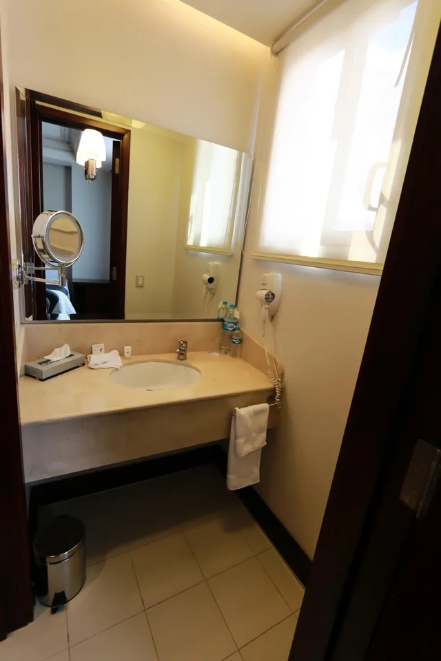 جناح جونيور، Hotel Casa Torres 7/9
