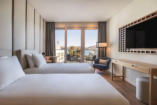 Standard, Twin Beds, River View, Hyatt Regency Lisbon 1/10