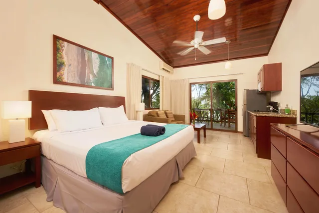 Suite, Beach Front، The Coast Beachfront Hotel 3/16