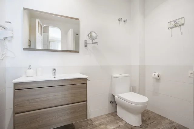 Basic, Double Bed, External Bathroom, B And B Hi Valencia Boutique 7/7