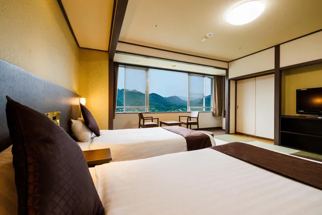 غرفة غراند بفراش فوتون وسريرين منفصلين، Kamenoi Hotel Nagatoro Yorii (ex Kanpo No Yado Yorii) 1/1