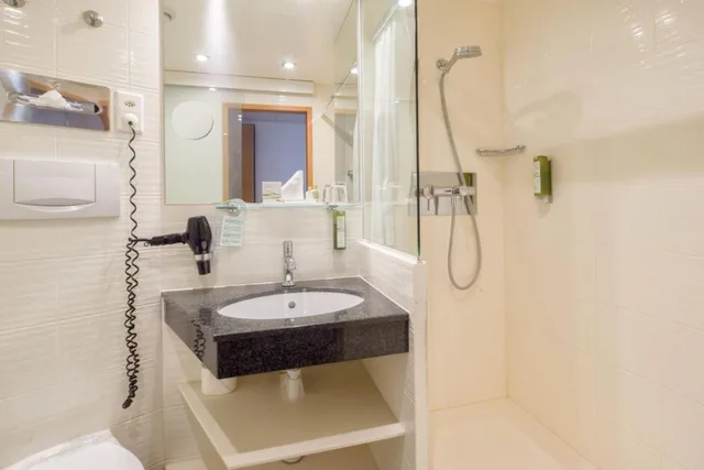 غرفة صغيرة مزدوجة، Hotel Adler Zurich 4/4