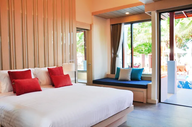 Room, Double Bed, Beach Front, Pool Access، Lanta Sand Resort And Spa 1/10