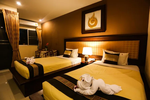 غرفة قياسية بسريرين منفصلين بإطلالة على النهر، Madina Hotel 5/6