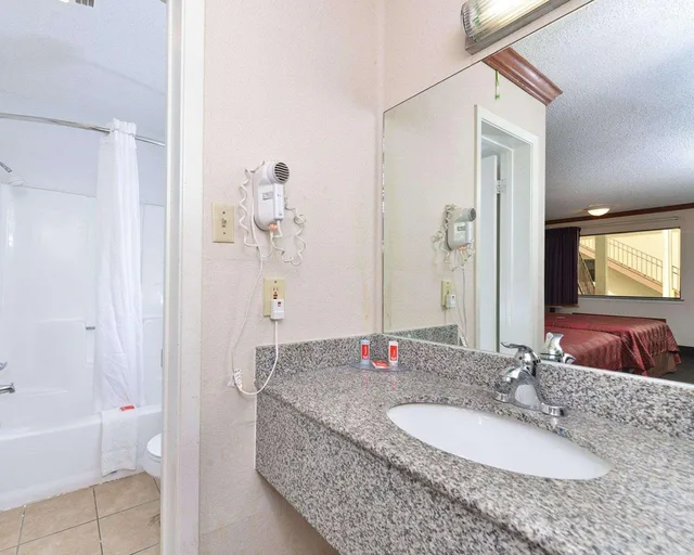 Efficiency, Queen Bed, Accessible، Econo Lodge Killeen, TX 2/2