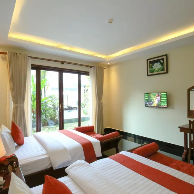 غرفة ديلوكس بسريرين منفصلين بإطلالة على المسبح بشرفة، Chheng Residence 2/10