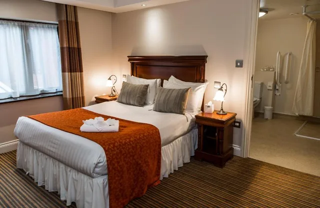 غرفة بسرير كينج لذوي الإعاقة، The Casa Hotel, Sure Hotel Collection by Best Western 5/8