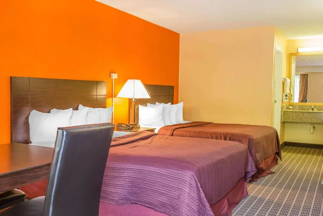 Upgrade, Suite, King Bed, Quality Inn Greer - Greenville 4/6