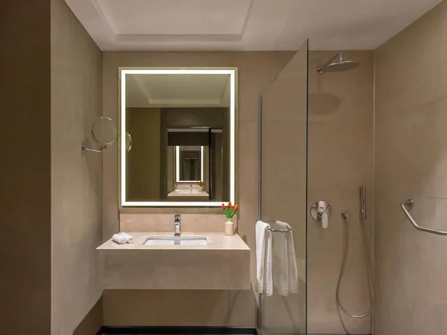 Superior, Double Bed, Movenpick Diyarbakir 4/4