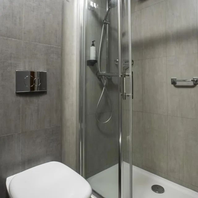 FBENR Double Bedroom، B&B HOTEL Piotrkow Trybunalski 7/8