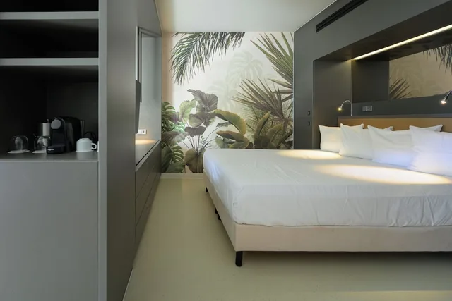 Room, King Bed, Boulevard View، Papagayo Beach Hotel 2/5