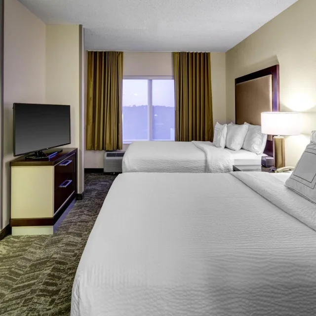 جناح بسرير كوين مع أريكة لذوي الإعاقة، SpringHill Suites Port St. Lucie 2/3
