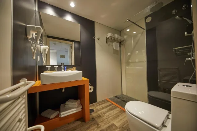 جناح جونيور سوبيريور، Sandos Benidorm Suites 2/2
