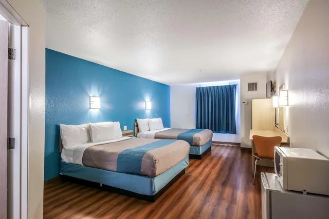 جناح ديلوكس بسرير كوين، Motel6 New Braunfels, TX 1/6