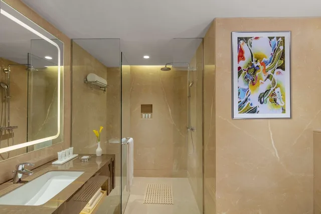 غرفة سوبيريور بسريرين منفصلين، Radisson Gurugram Udyog Vihar 7/8