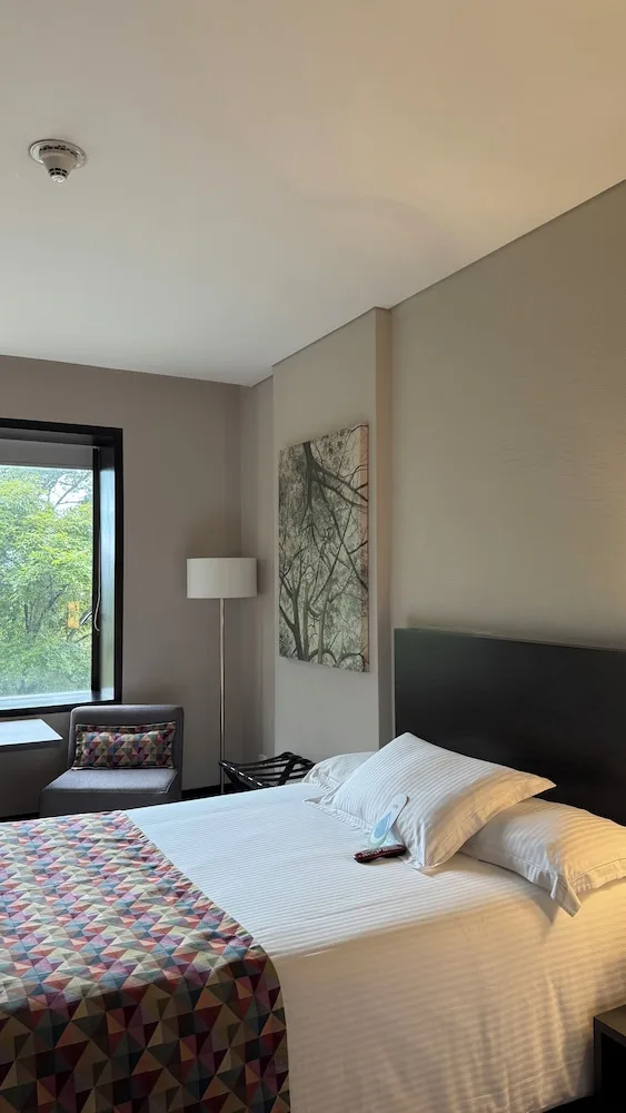 غرفة قياسية بسريرين كوين، Cite Hotel 8/10