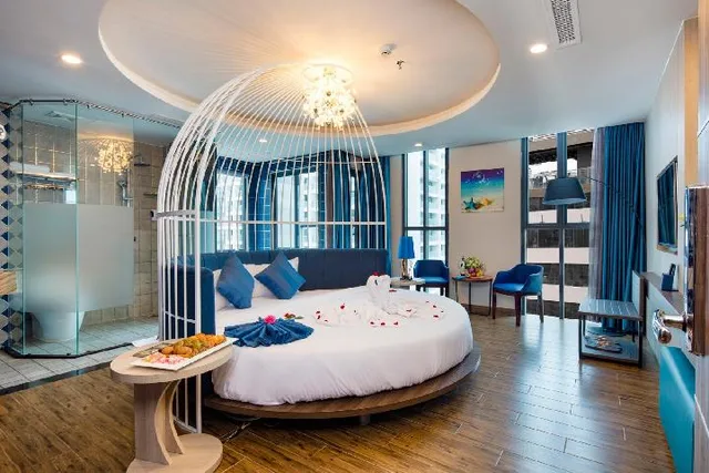 غرفة بسرير مزدوج أو سريرين منفصلين بإطلالة على البحر، Aaron Hotel 1/1