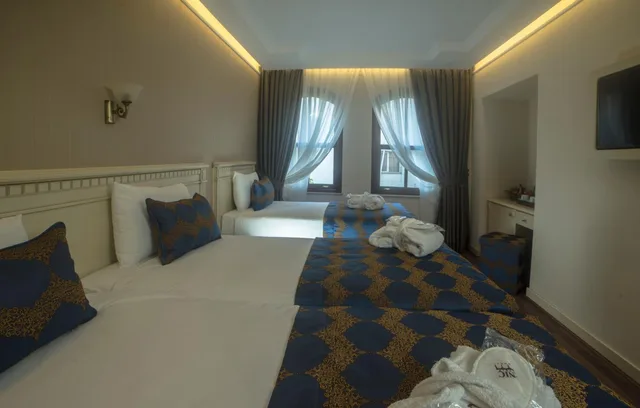 غرفة ثلاثية، Sarnic Hotel and Sarnic Premier Hotel 4/6