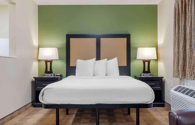 Deluxe, Studio, Queen Bed, Extended Stay America - Birmingham - Wildwood 8/10