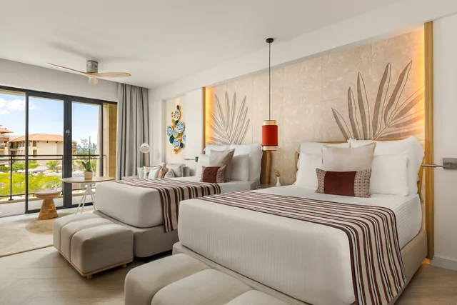 جناح جونيور بإطلالة على المسبح، Dreams Playa Esmeralda Resort & Spa 1/3