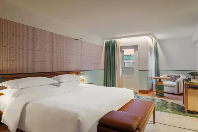 غرفة سوبيريور بسرير كينج بشرفة، Sheraton Stockholm Hotel 4/10