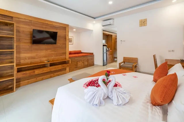 Lagoon, King Bed، The Salila Beach Resort 9/10