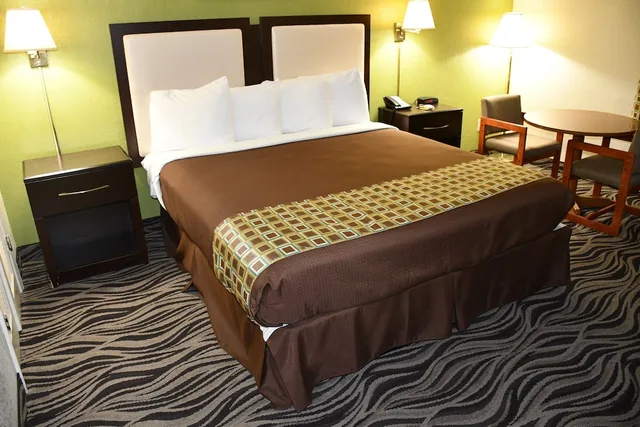 غرفة بسرير كينج، Americas Best Value Inn Bishopville 4/10