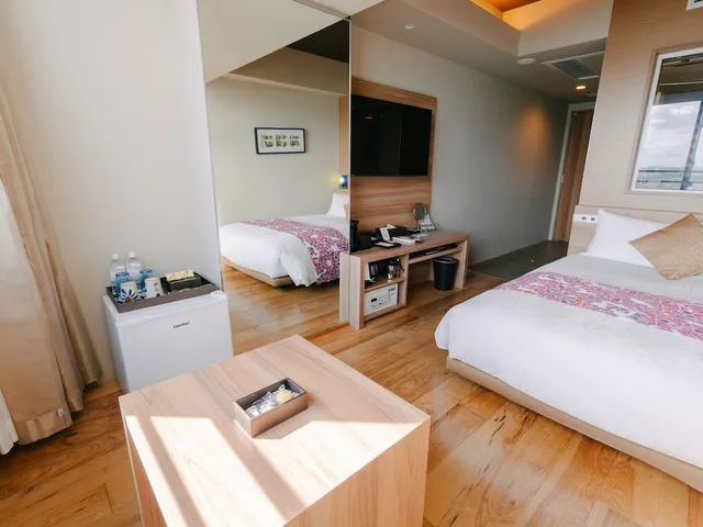 Double Bed, Club Floor، Ryukyu Onsen Senagajima Hotel 3/8