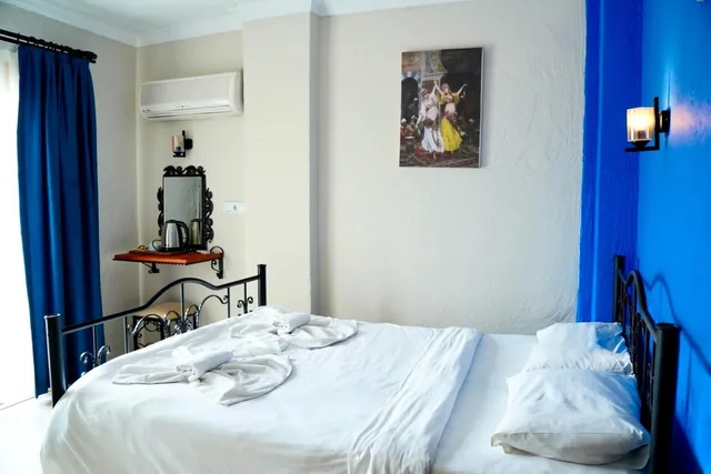 غرفة عائلية، Rebetika Hotel 3/6
