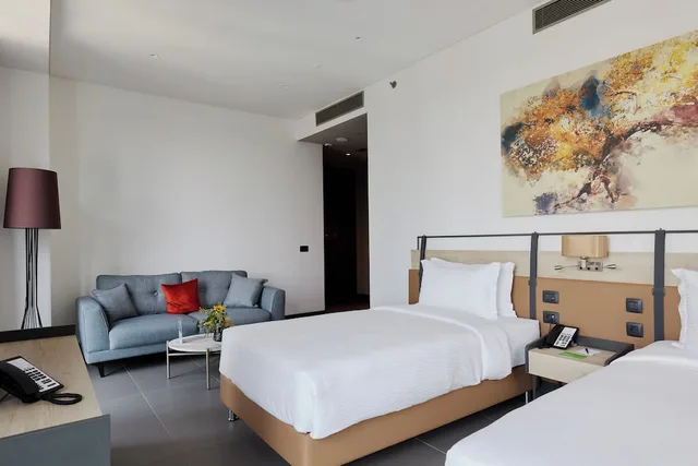 غرفة قياسية بسريرين منفصلين لذوي الإعاقة، Bomonti Suites 1/3