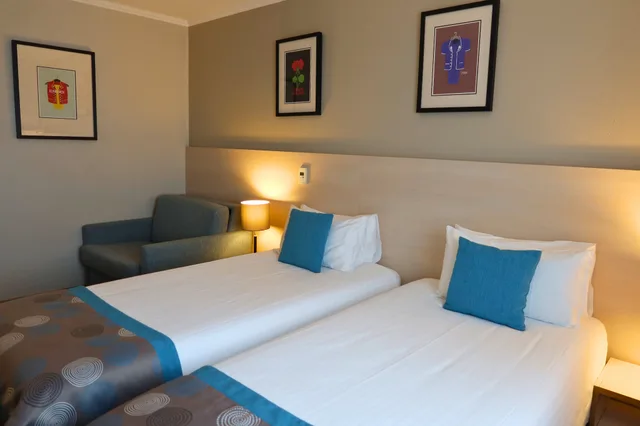 غرفة ثلاثية، Everness Hotel and Resort 5/9