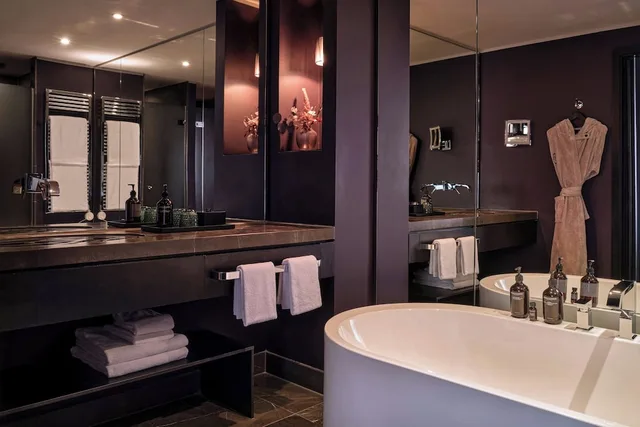 جناح سوبيريور بسرير كينج، Roomers Frankfurt Central, Autograph Collection 4/5