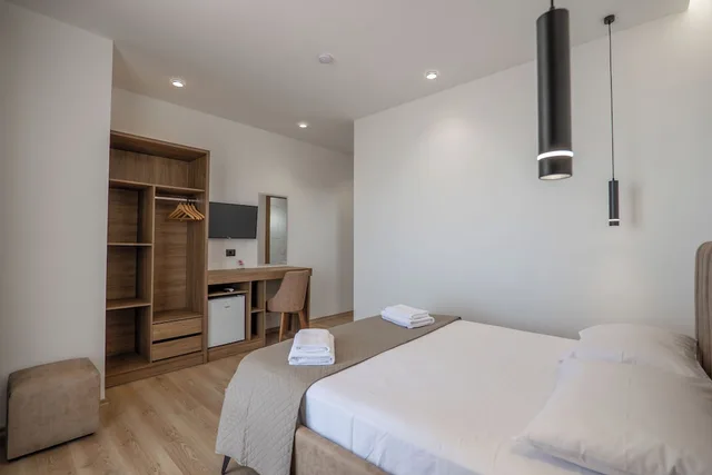 غرفة ديلوكس بسرير كوين بإطلالة على البحر، Hotel Keos 3/10