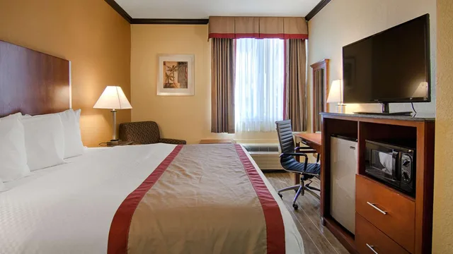 غرفة بسرير كينج، Best Western Ft. Lauderdale I-95 Inn 1/2