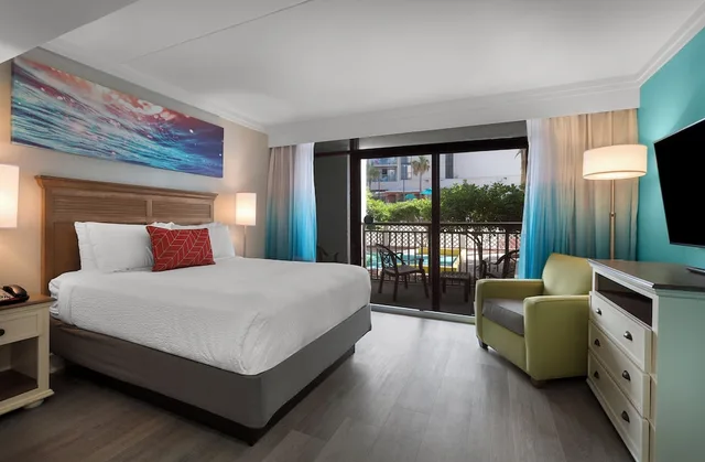 Junior Suite, 2 Queen Beds, Resort View, Grande Cayman Resort 1/3