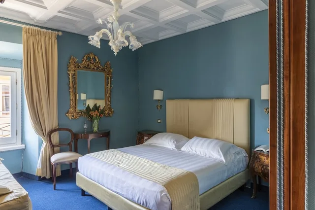 غرفة قياسية ثلاثية بسرير كينج وسرير فردي، Hotel Scalinata Di Spagna 8/10