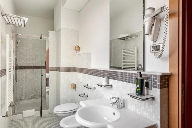 غرفة بسريرين منفصلين، B&B Hotel Modena 8/9