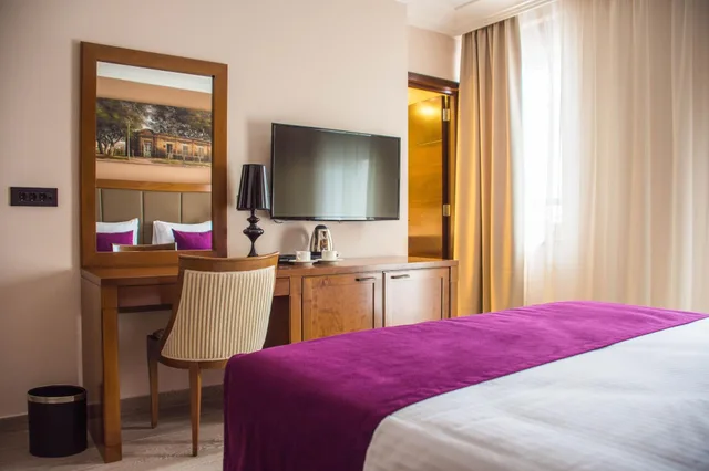 غرفة قياسية بسرير مزدوج أو سريرين منفصلين، Xenon Hotel 4/7